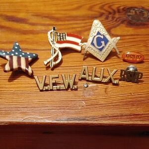 Patriotic and Masonic Pin Set